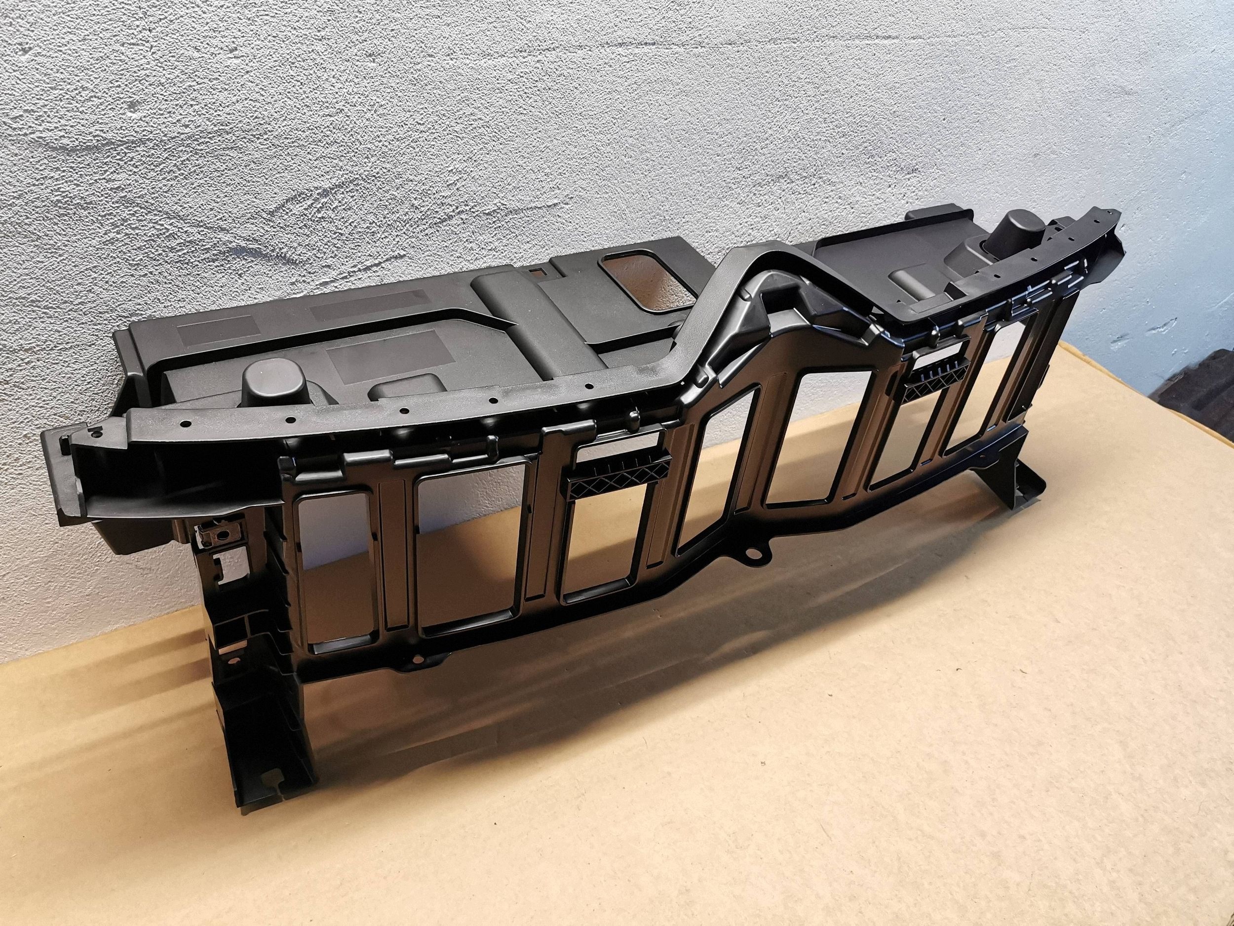 Citroen C5 Aircross yläosan vahvike 9817352177DAN