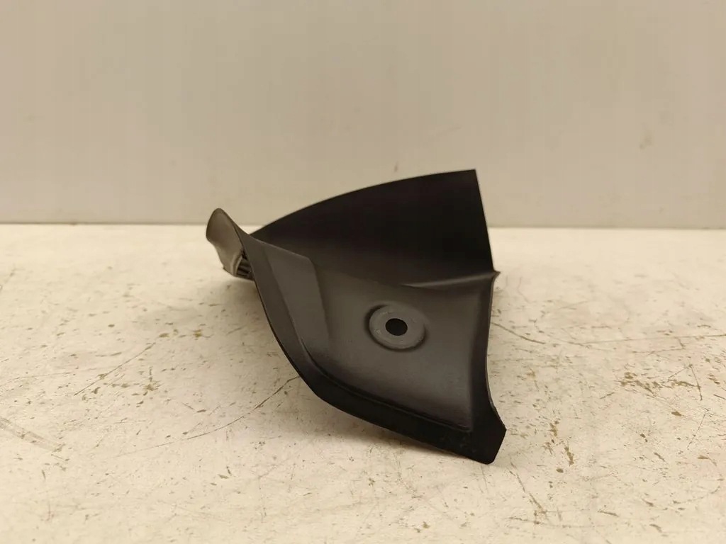 Tesla Model 3 Lift 2024 Highland Abdeckung Rücklicht rechts OEM 1784320-00-B image 4
