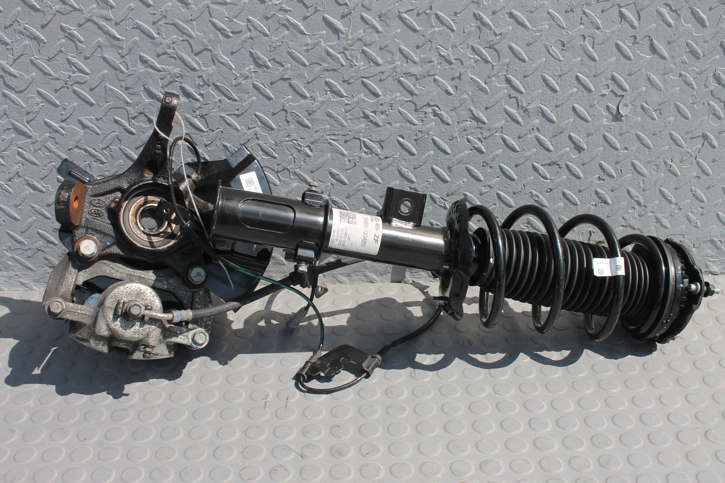 McPherson Federbein links Hyundai i20 III 1.0 T-GDI image 9