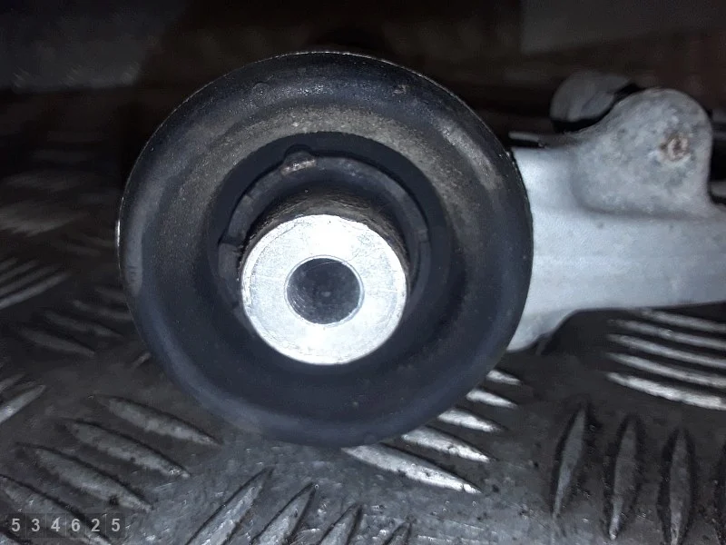 2019 Jaguar F-pace Bras suspension HK833084RH image 3
