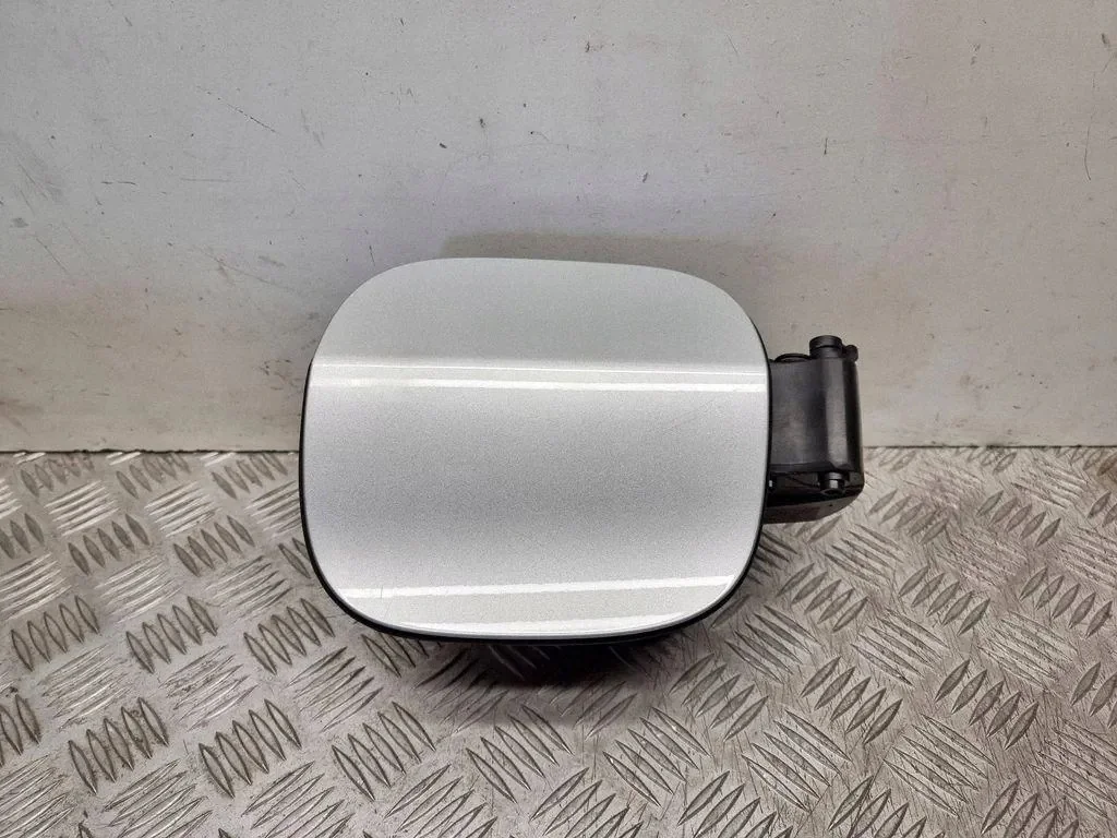 Polttoainetankin luukku Ford Mondeo V