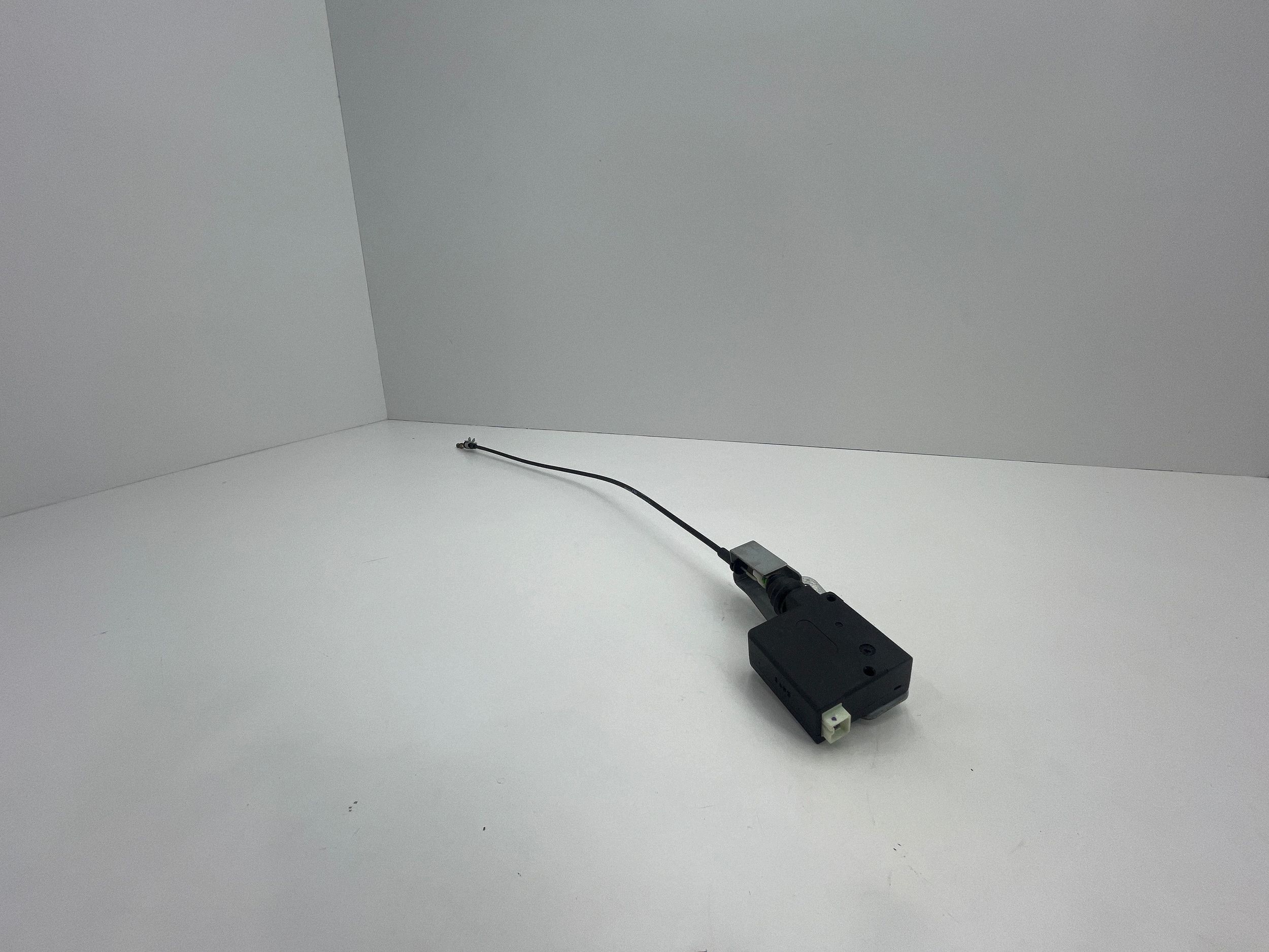 Slot actuator Jaguar XK8 - XKR 2003 image 2
