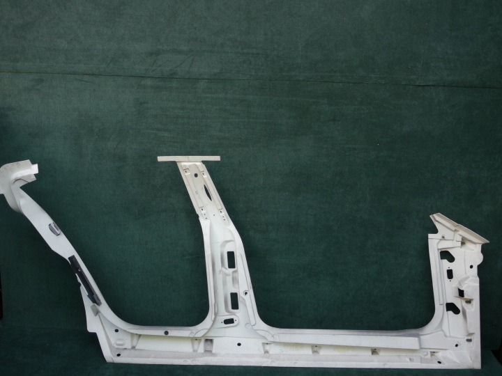Sill pillar rivets ASTON MARTIN RAPIDE RAPIDE S