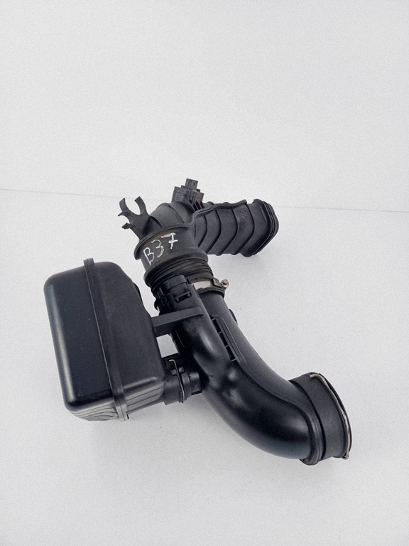 BMW 5 F10 F11 Tuyau conduit admission air 8512285 8509816 8508047 image 4