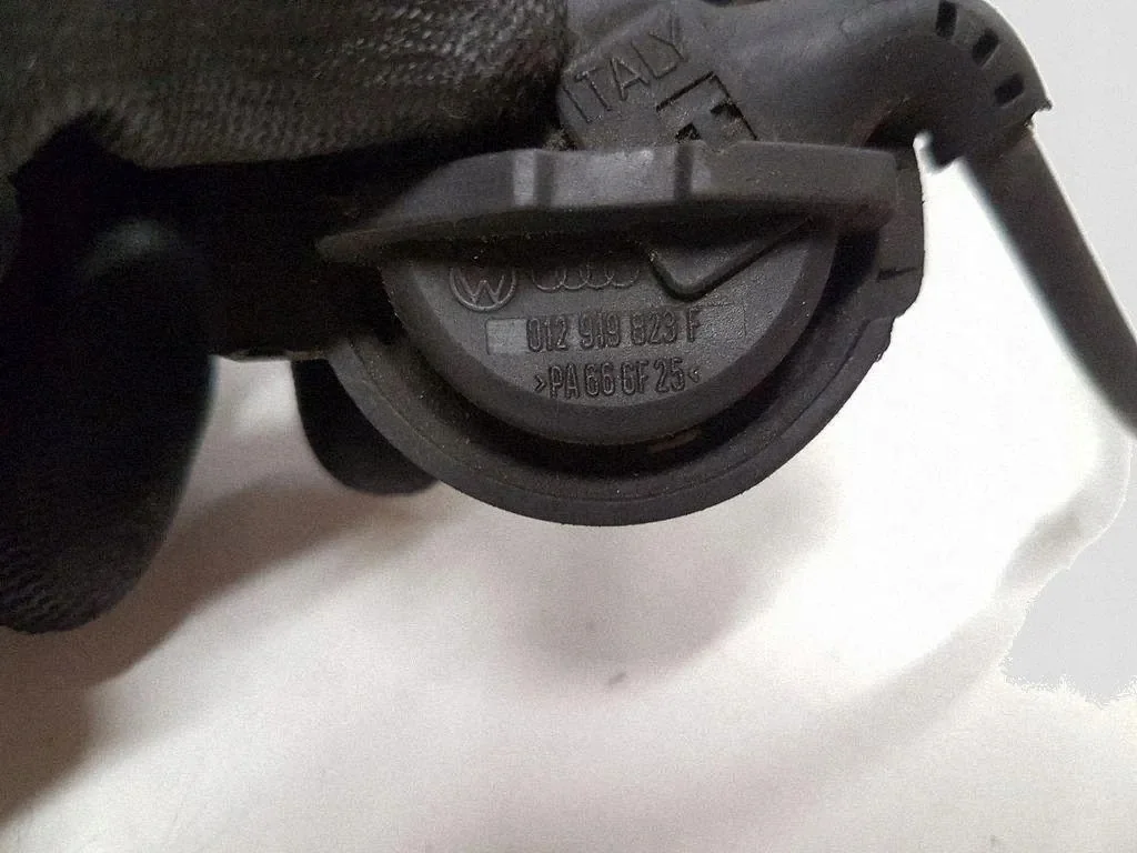 Luz de marcha-atrás Audi A4 8H7, B6, 8HE, B7 012919623F