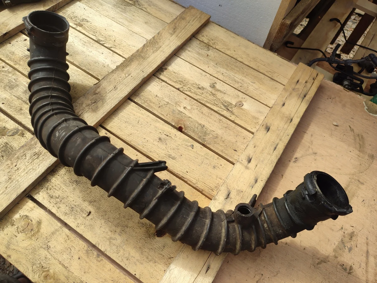 Renault Master II Intake Hose 8200453032C Used image 6