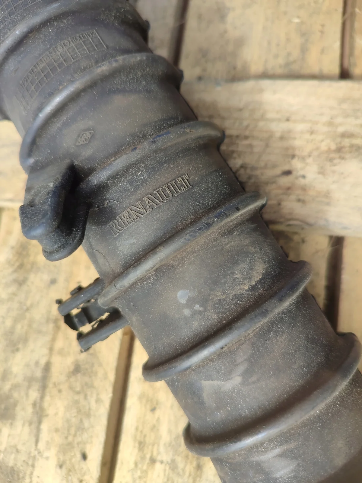 Renault Master II Intake Hose 8200453032C Used image 9