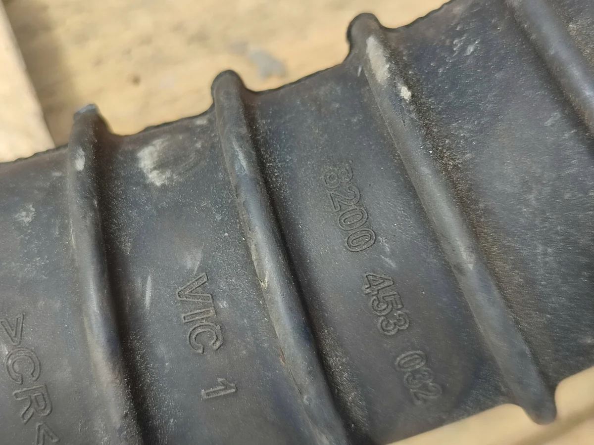 Renault Master II Intake Hose 8200453032C Used image 10