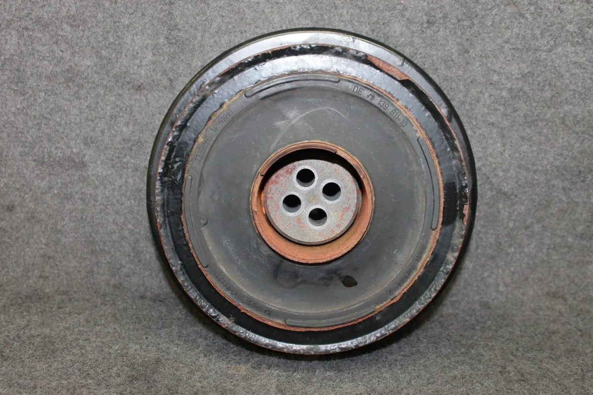 BMW F01/F07/F30/F10/F15/F25 3.0D N57 Vibrationsdämpare