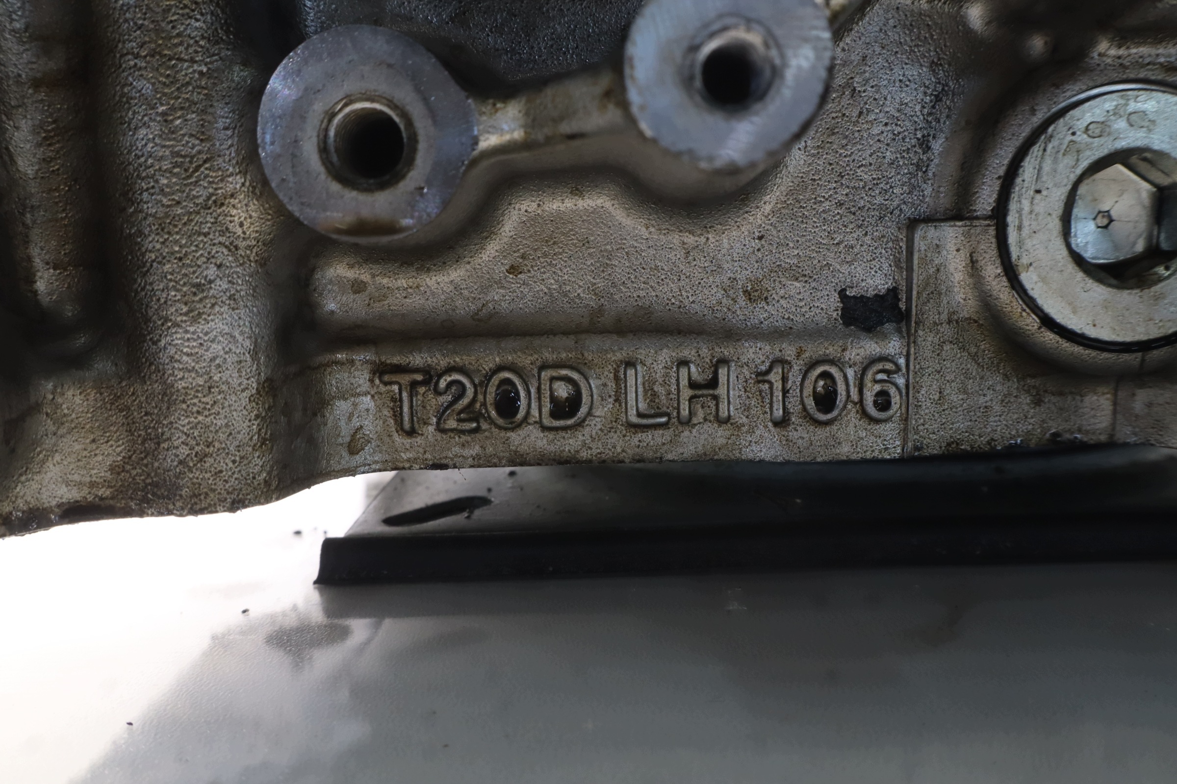 Vänster topplock Subaru Forester III 2.0D T20DLH106 image 7