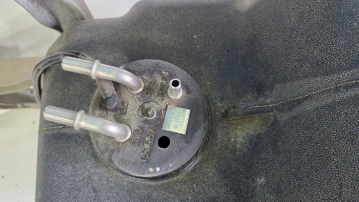 Volvo FH4 Capteur Niveau AdBlue 21231317