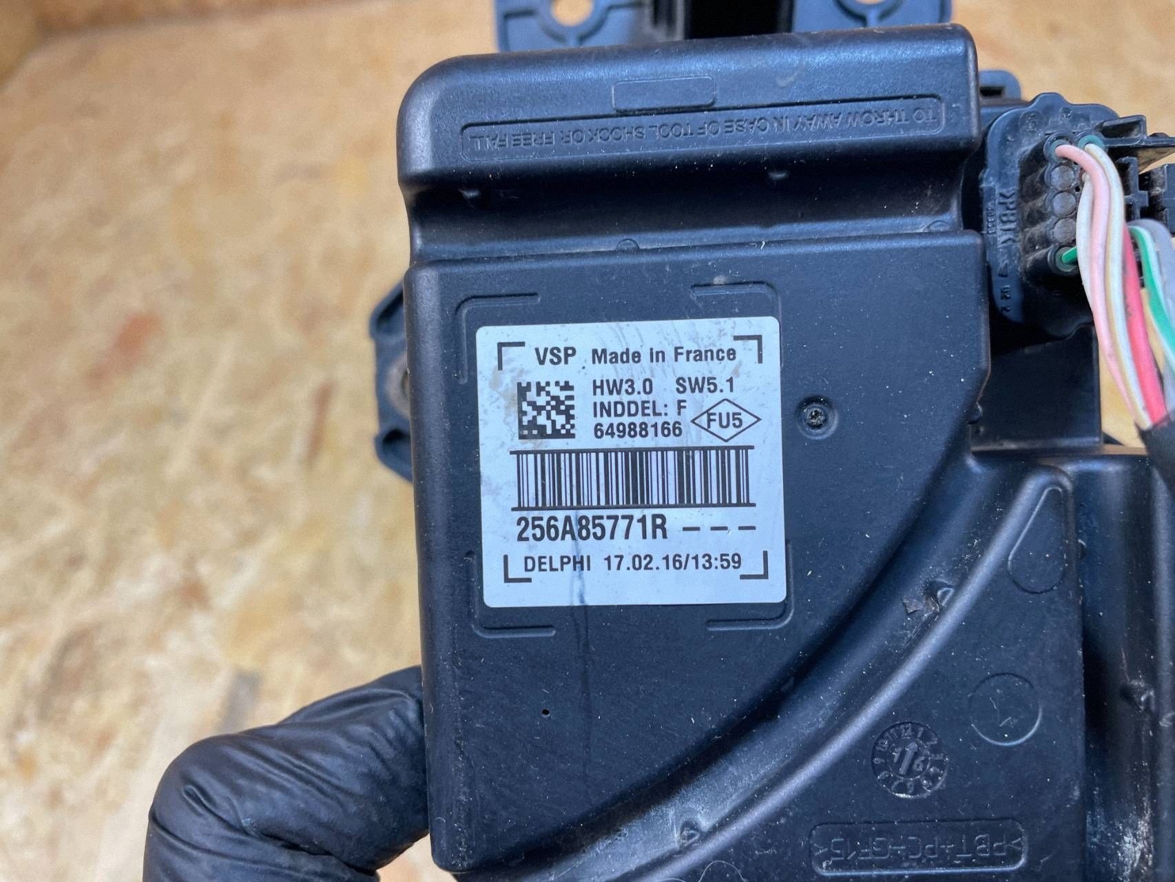 Engine Noise Generator Renault Zoe 256A85771R Used image 9