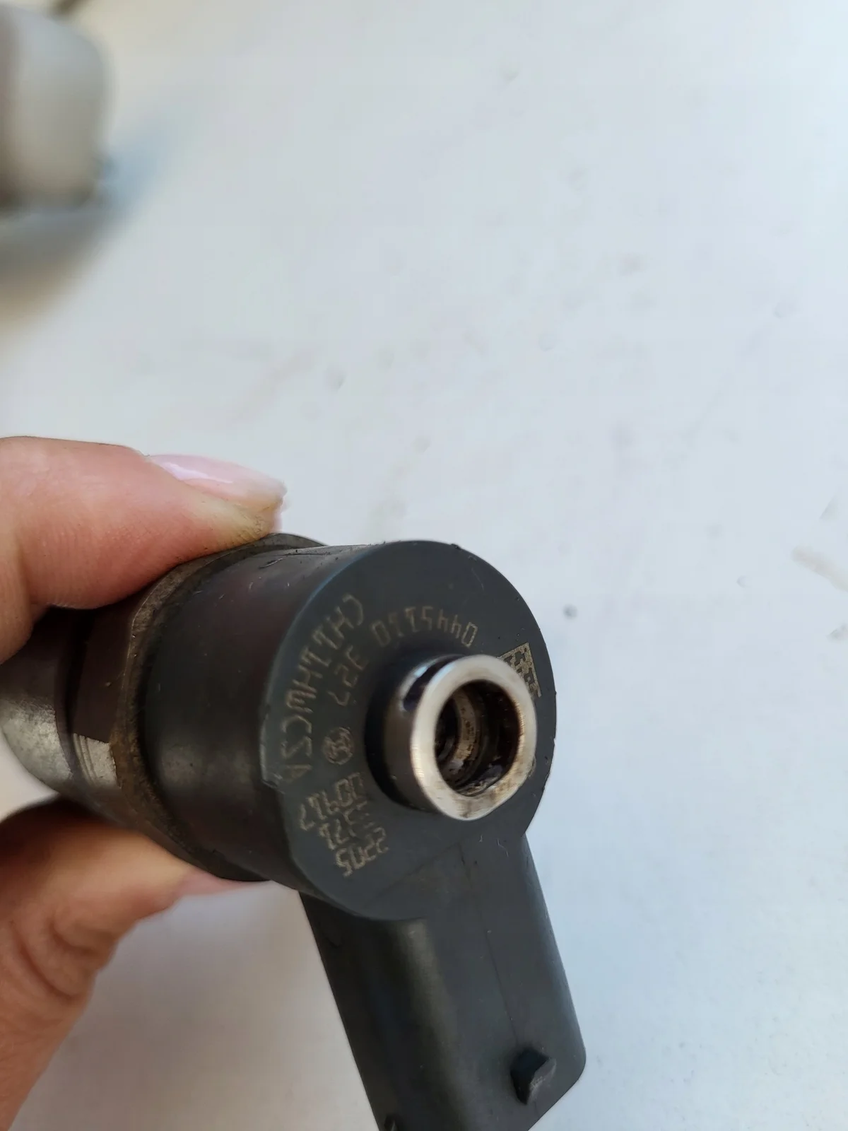 Injecteur Opel Insignia 0445110327 image 3