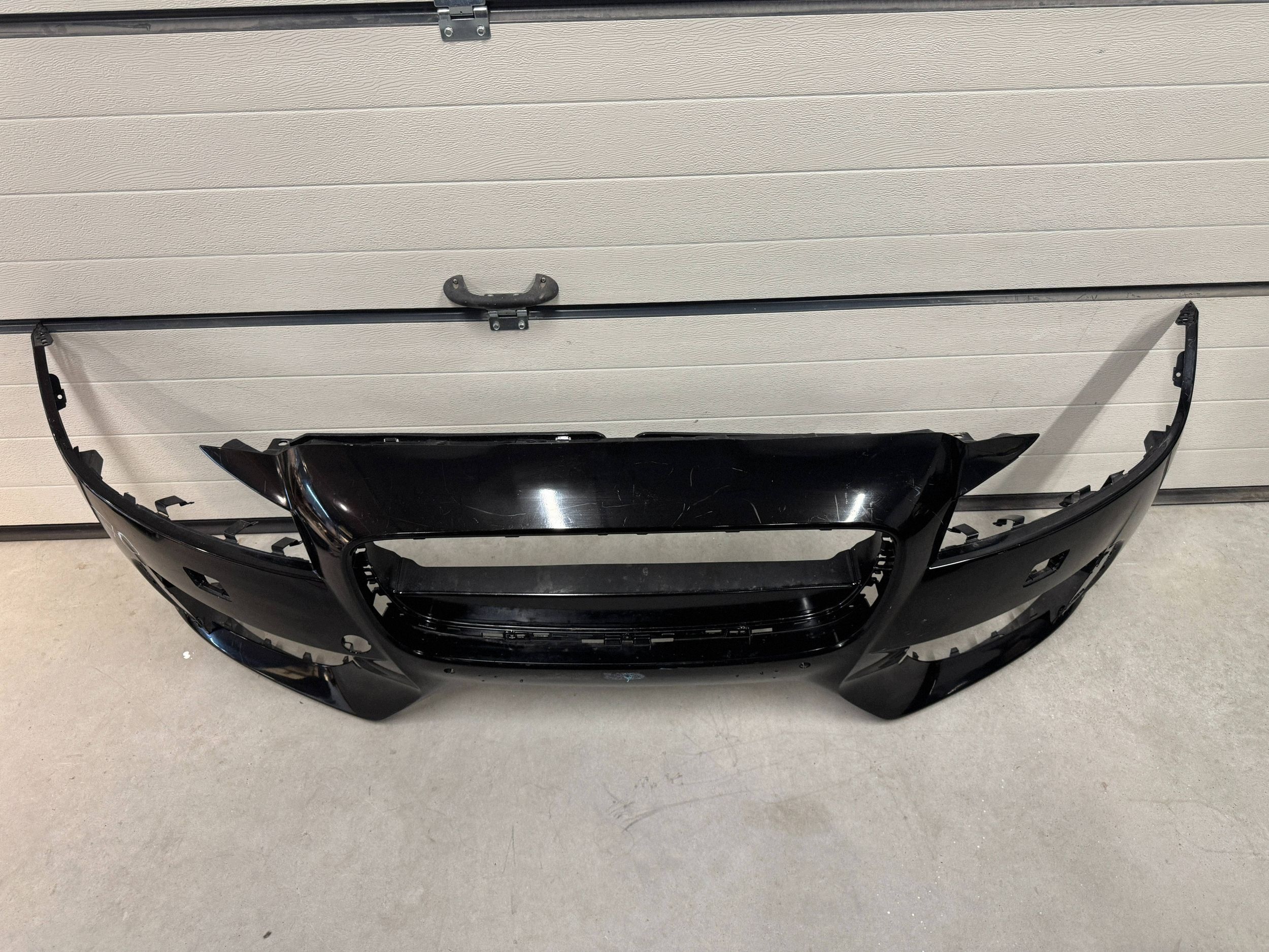Jaguar XF X260 R-Sport front bumper 4 PDC