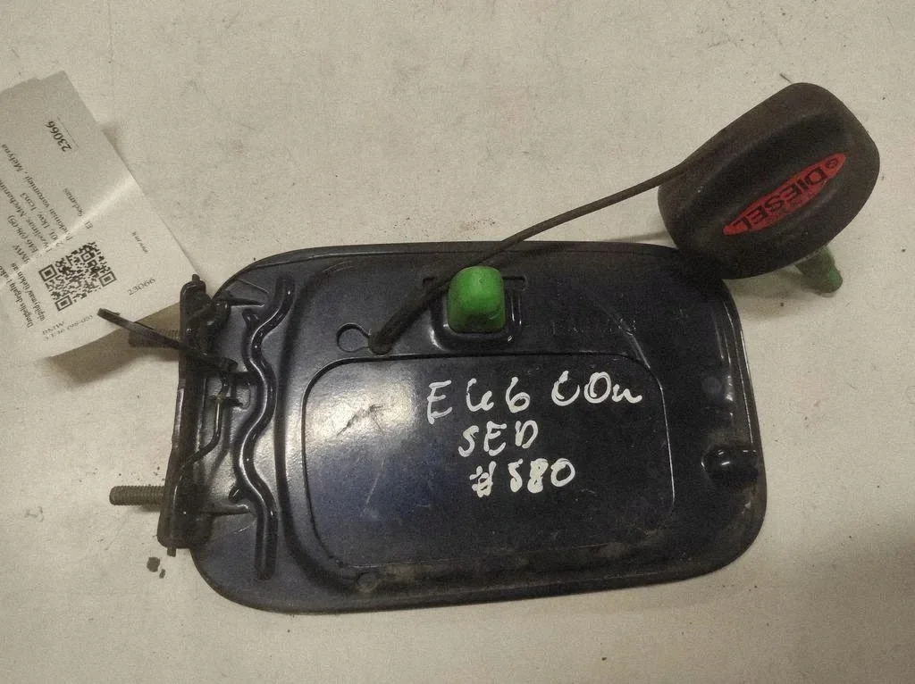 Polttoaineluukun kansi BMW 3 Compact E46