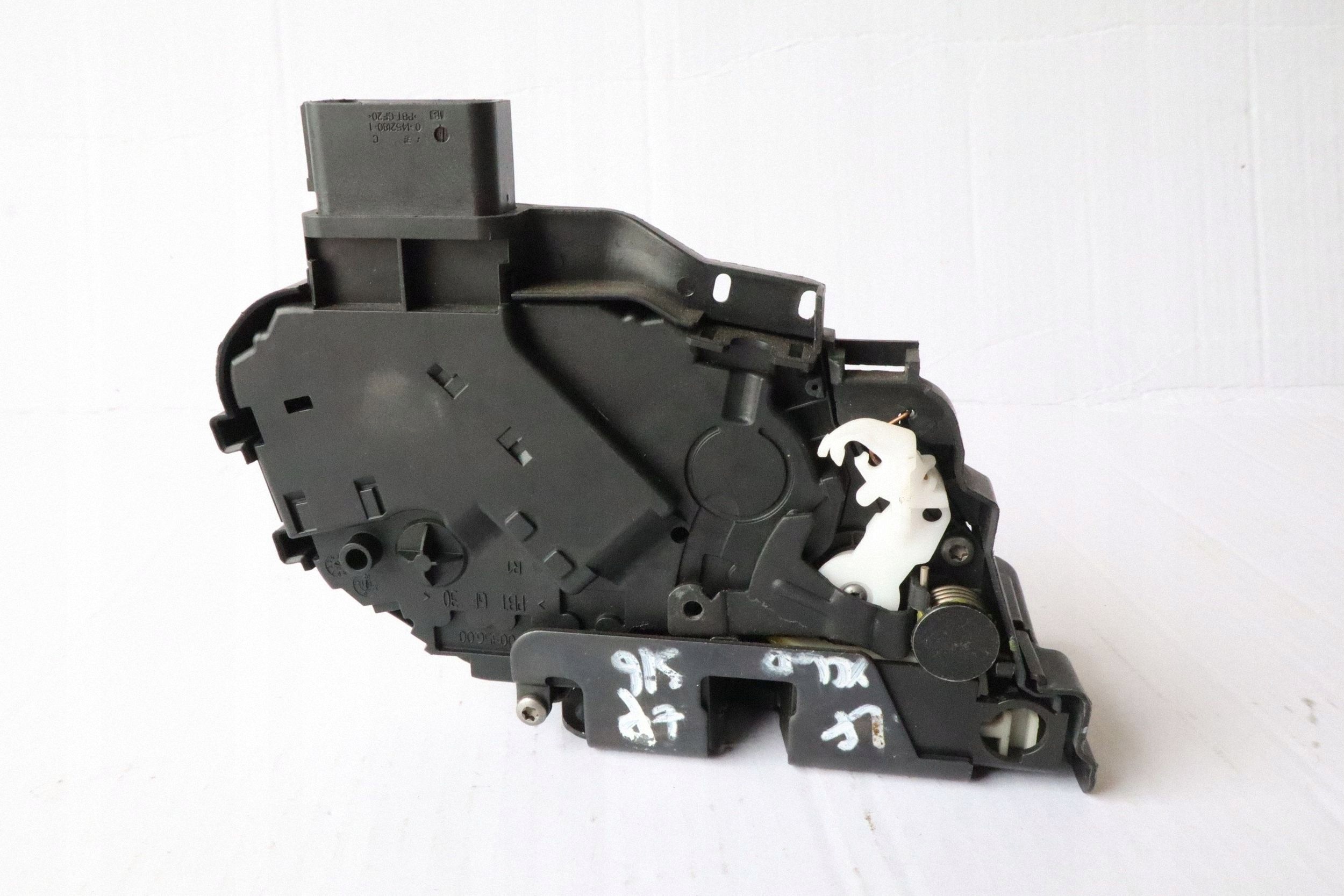 Rear Door Lock Right Side 2016 10 Pin Volvo XC60 I 31253660