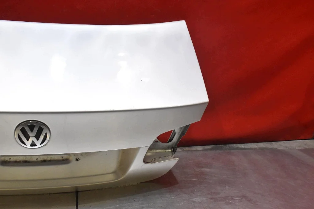 Hayon coffre VW Jetta 5 V Sedan LA7W image 3
