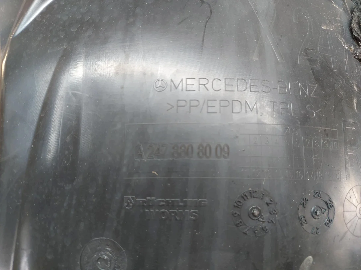 Mercedes EQB X243 W247 Radkasten Rechts Vorne image 3