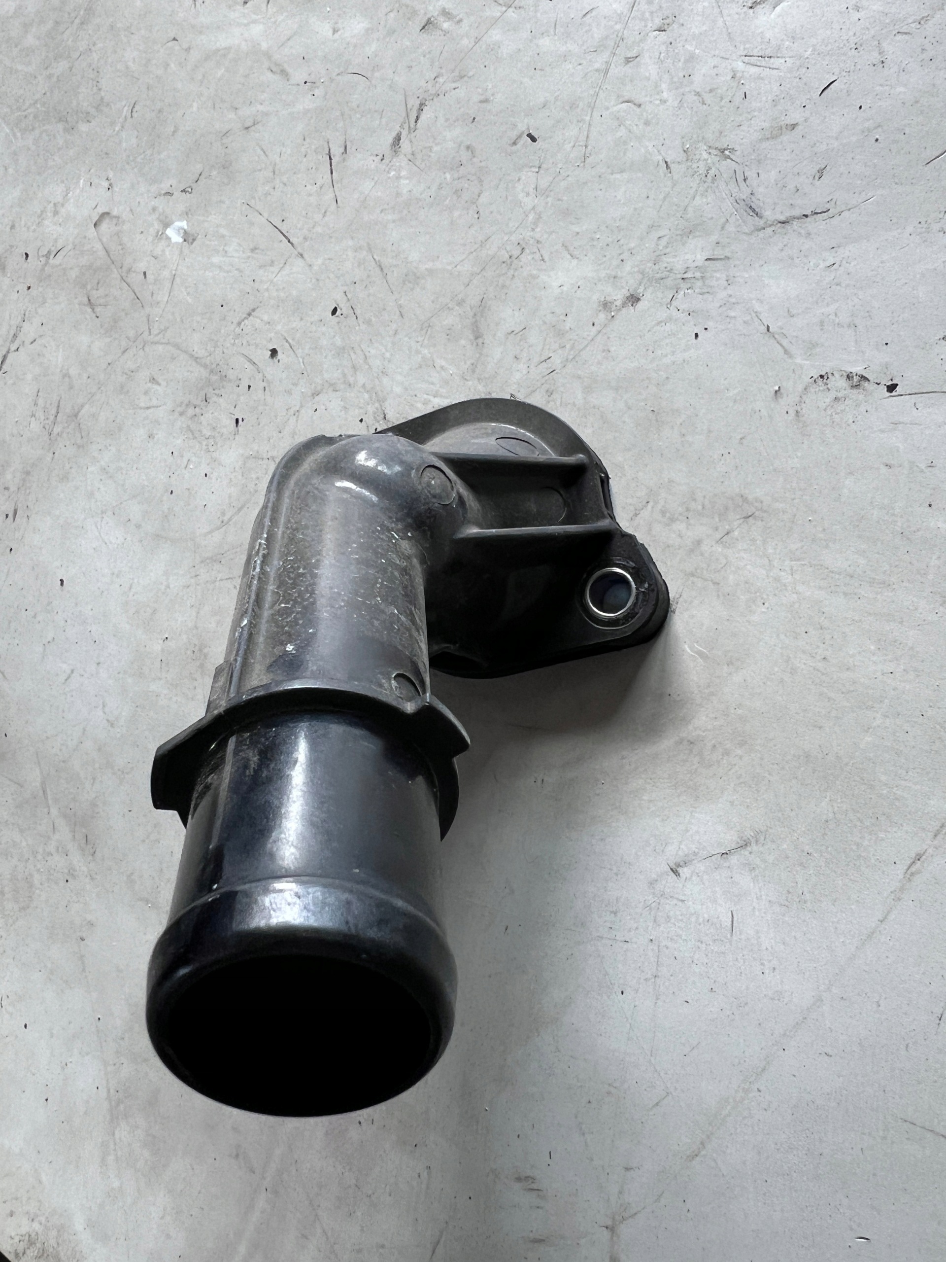 KIA STONIC 1.0 T-GDI 20R Raccords Eau image 4