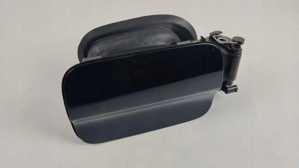 Klepje Brandstoftank BMW 4 Coupe F32 F82