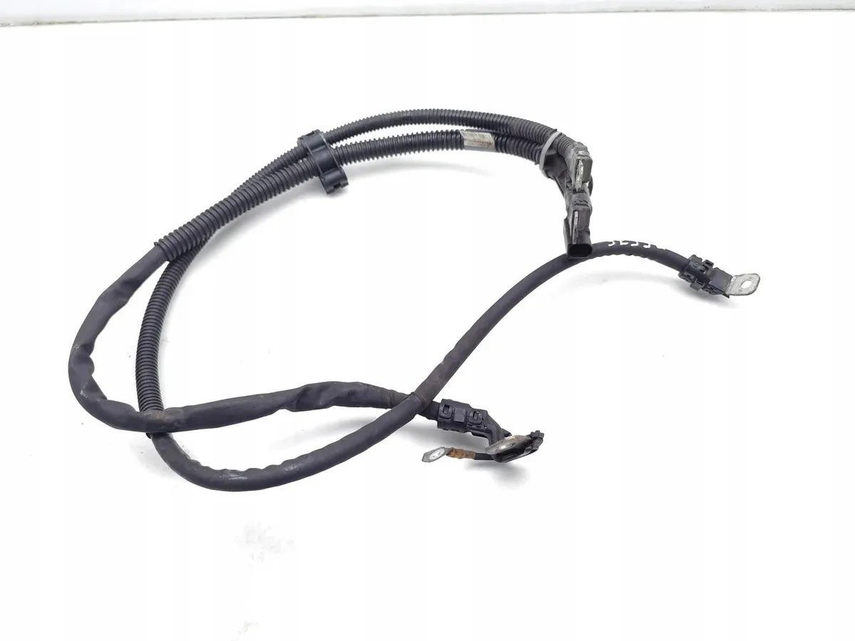 Mercedes A-Class Starter Wire A1775401631 image 6