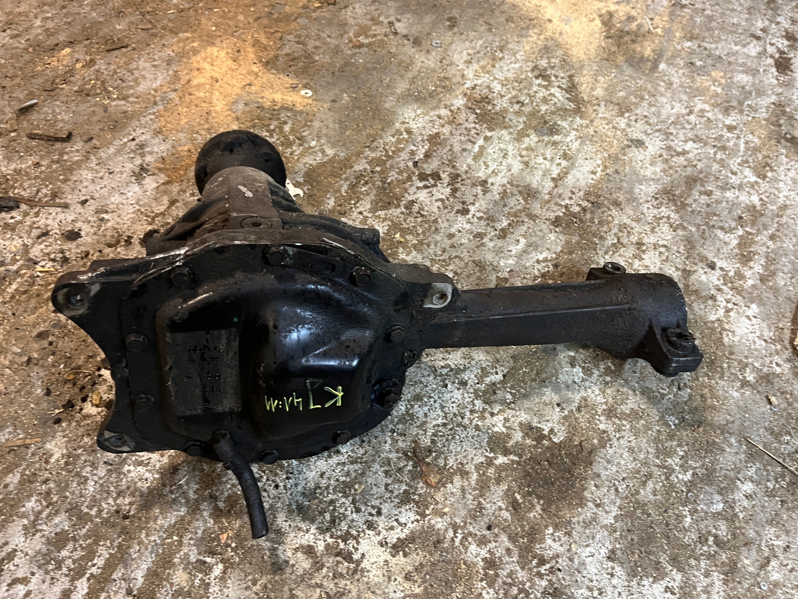 Front Axle Jeep Liberty KJ 02-07 3.73 Ratio