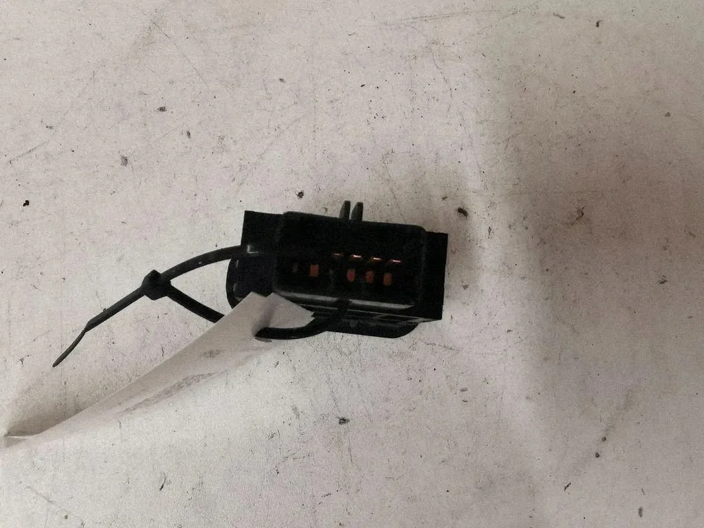 Câble ouverture trappe carburant KIA SORENTO I image 5