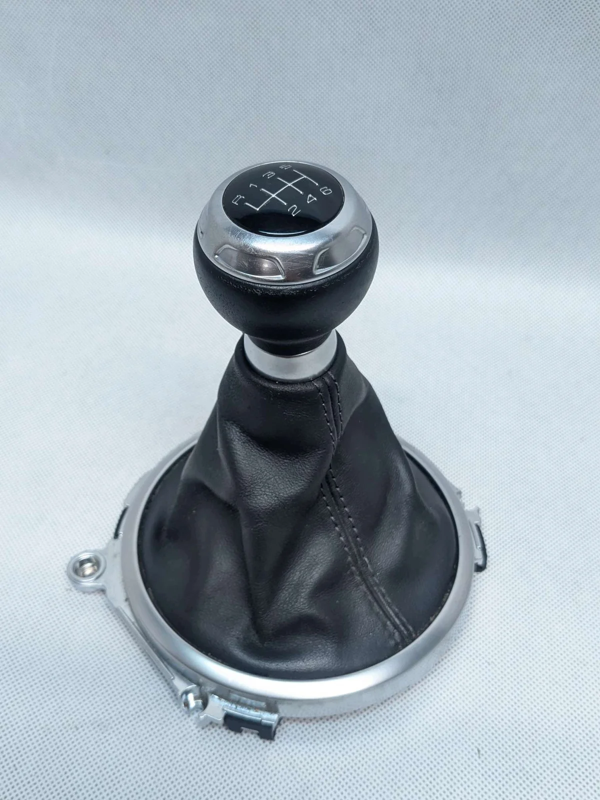 Vaihdekepin nuppi + pölykupu Audi TT 8J