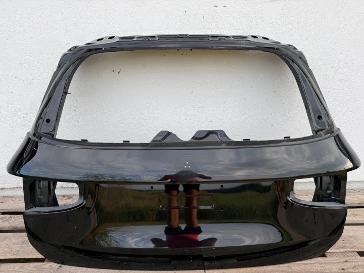Tavaratilan luukku takana MERCEDES GLB W247 X247 2019- KOKO ORIGINAALI WLKP