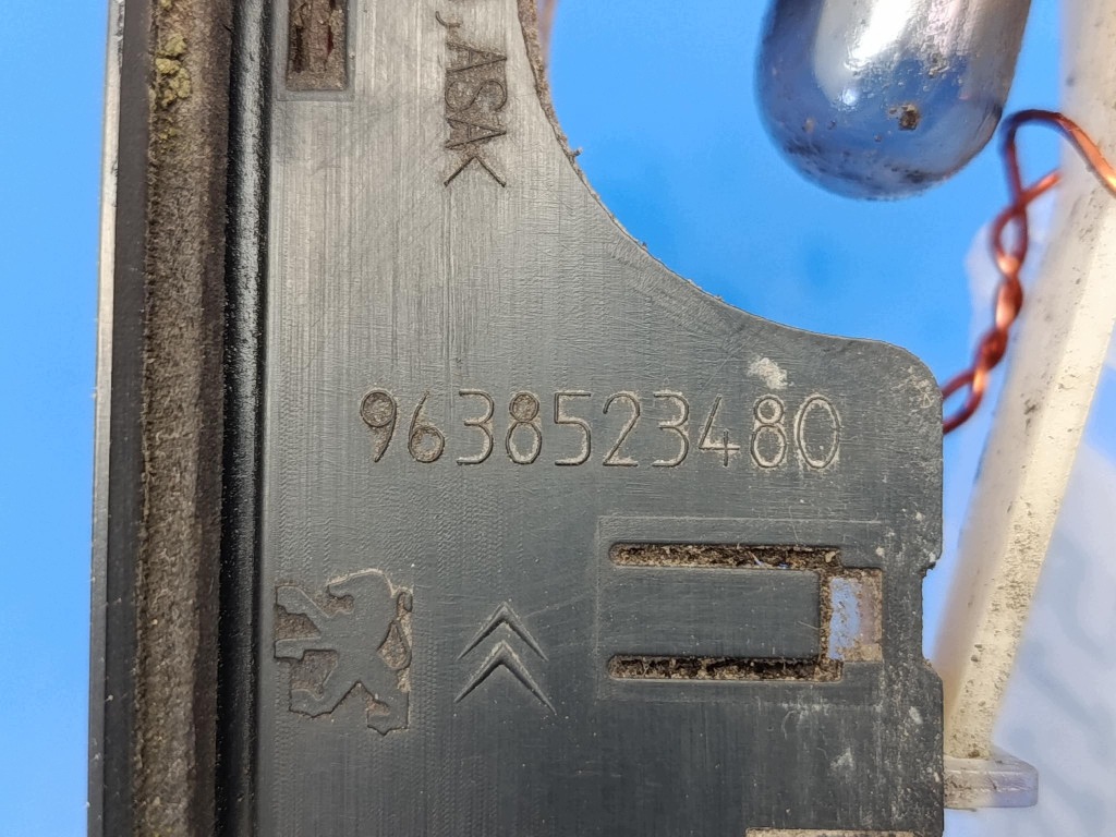 Citroen C3 Lift Zusatzleuchte 3. Bremsleuchte OEM 9638523480 image 4