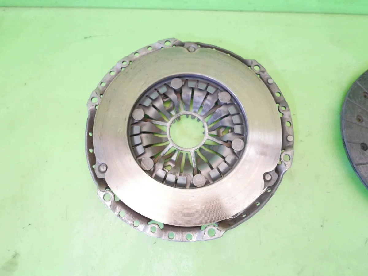 Embrague LUK Honda FRV FR-V 2.2 i-CTDI 04-07 image 10