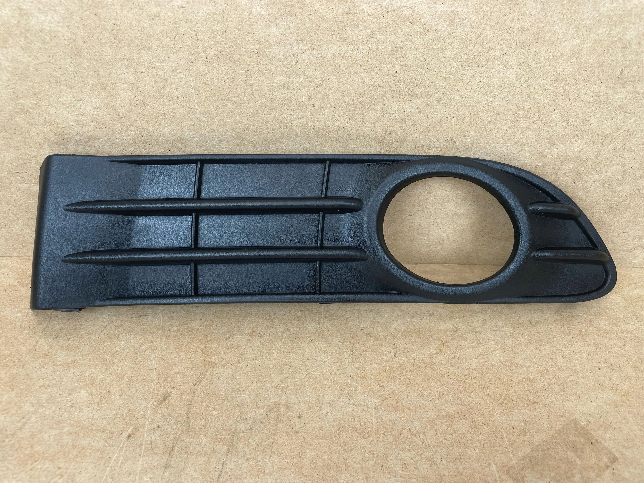 Grade di para-choque dianteiro esquerdo Volvo S40 II Lift 2007-2012 30744919 image 2