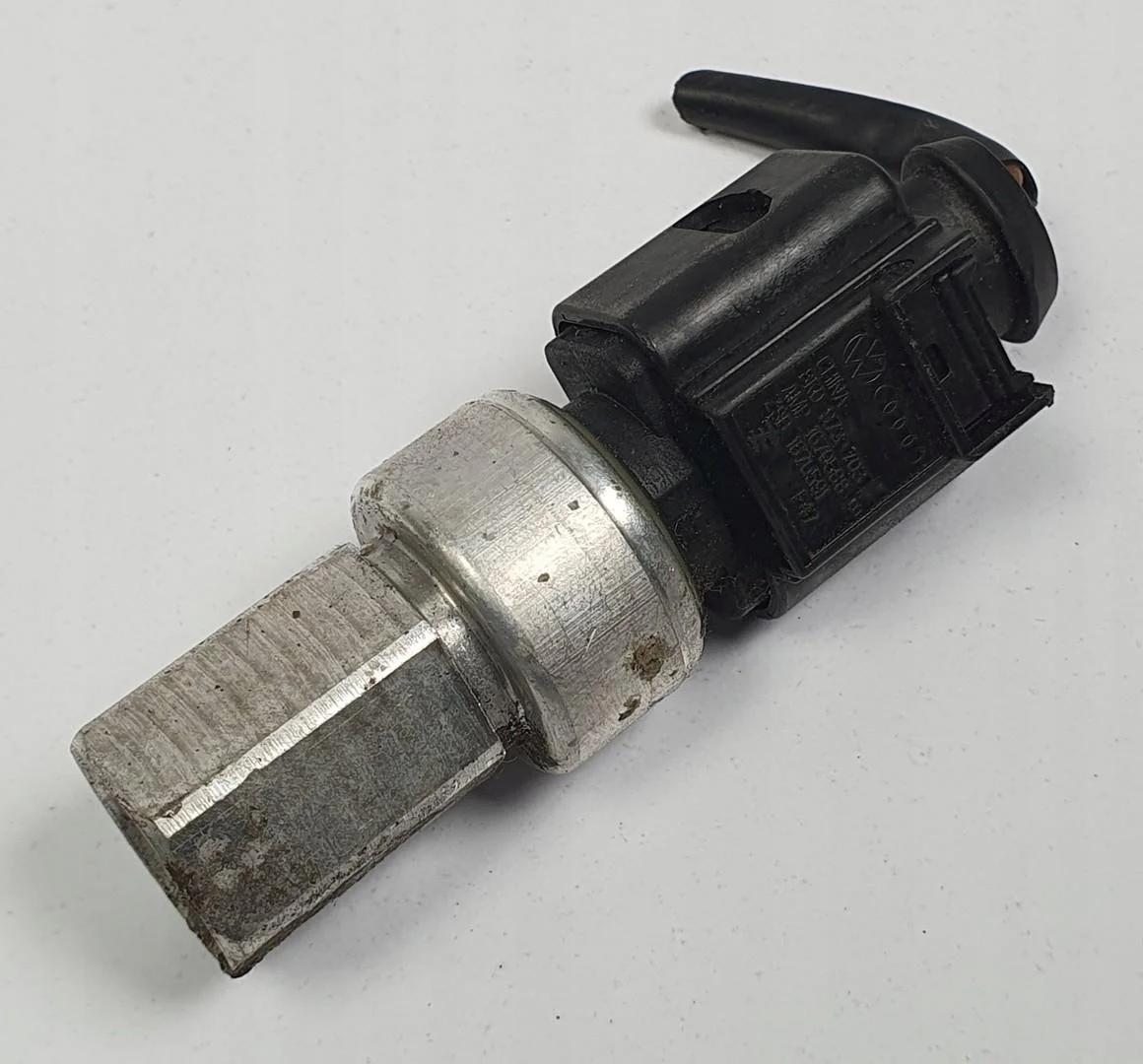 Capteur pression clim Skoda Roomster 1.9 TDI 1K0959126B