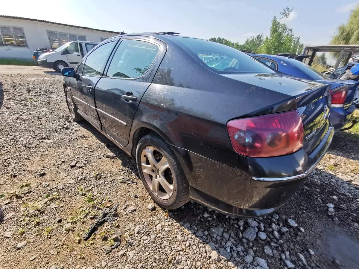 Peugeot 407 Ansaugkrümmerabdeckung 9651392380 image 9