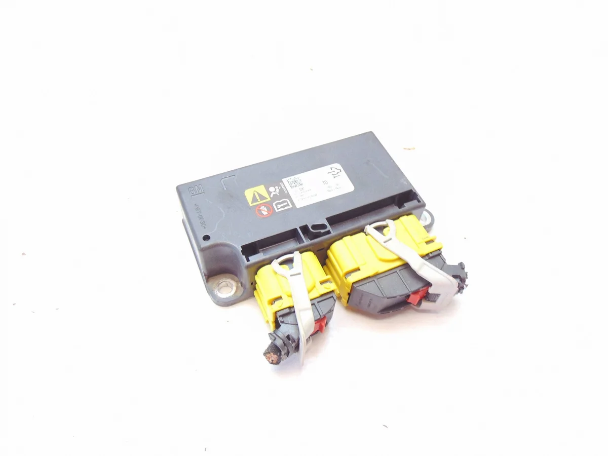 Módulo Sensor Airbag Opel Insignia A 13588100