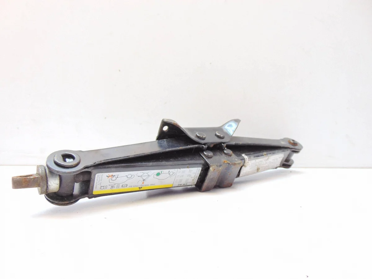 Auton tunkki 5Q0011031E Audi A3 VW Golf image 3