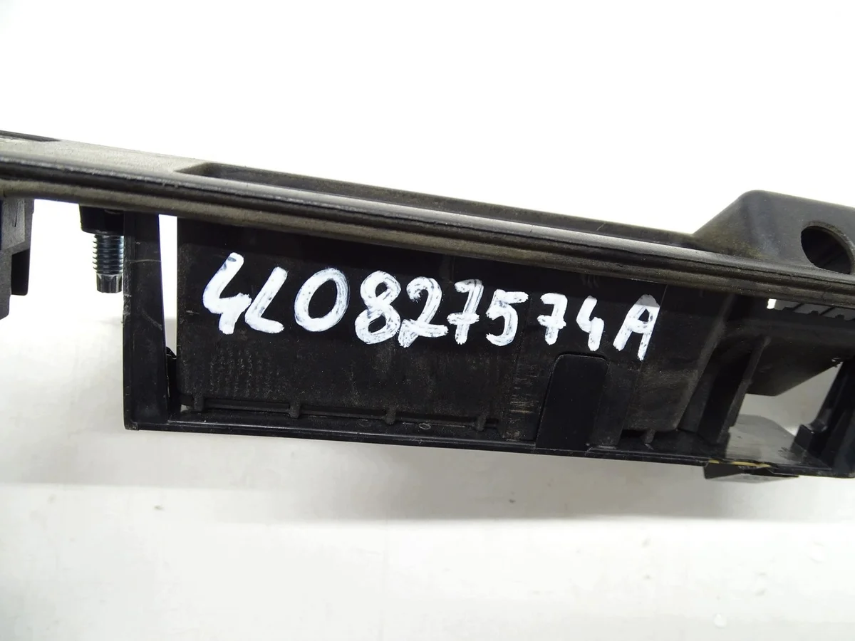 Audi Q7 4L Heckklappenleiste Blende 4L0827574A image 6