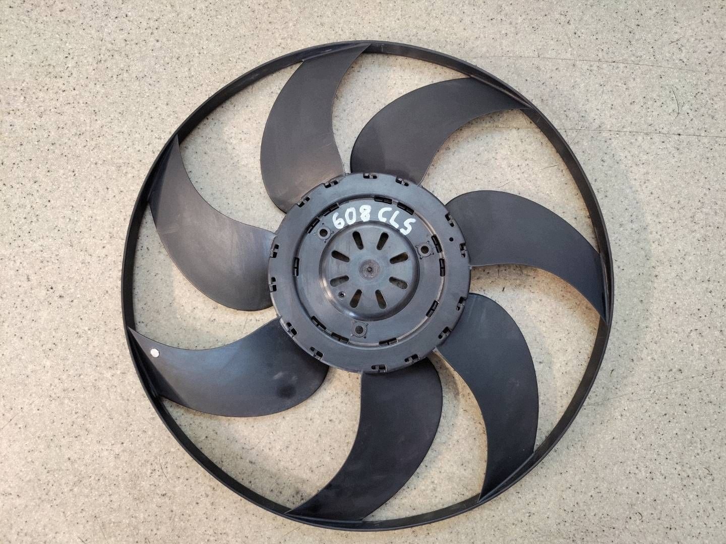 Ventilateur radiateur Mercedes CLS W218 image 2