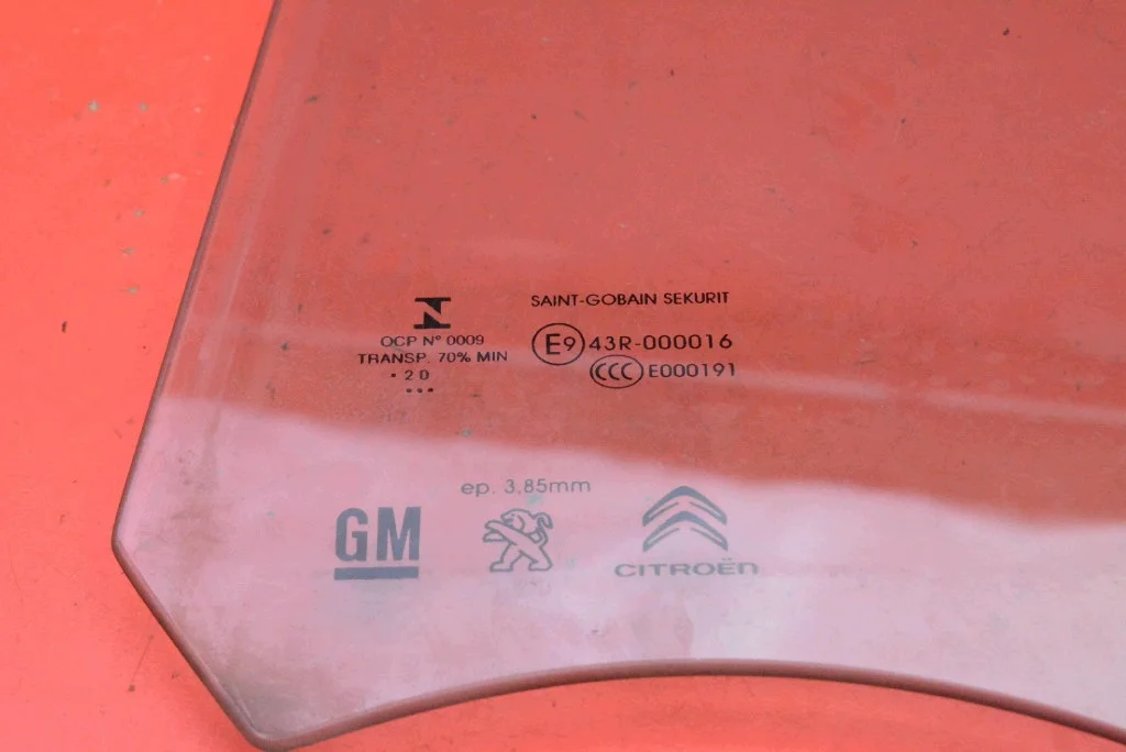 Peugeot Partner 3 Left Front Side Window Used image 4