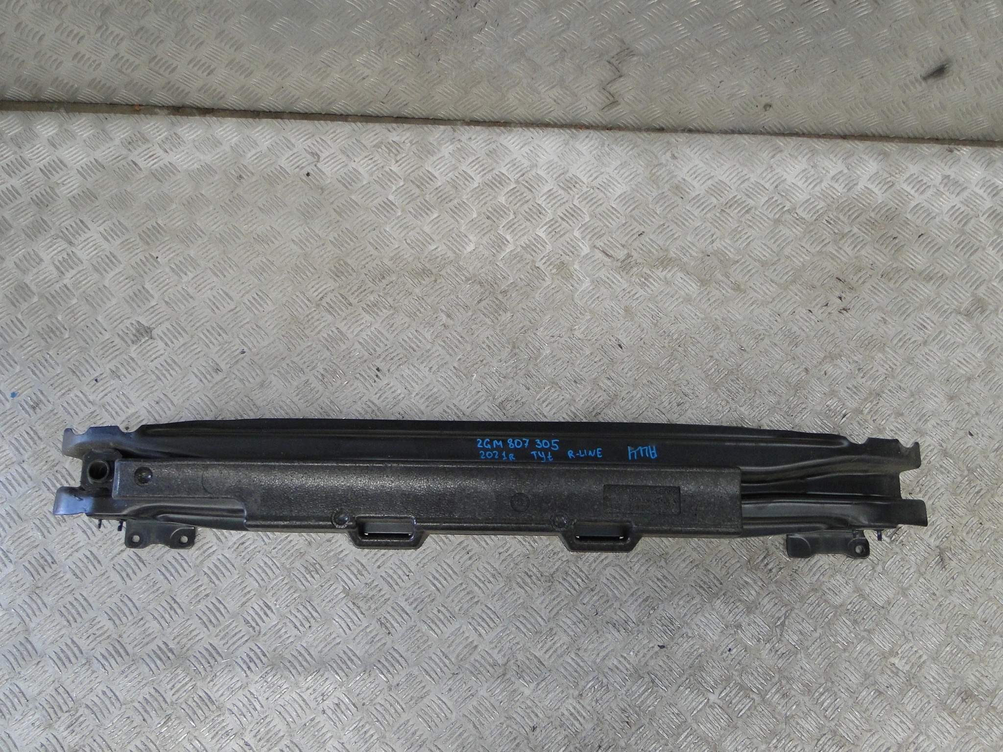 Takapuskurin palkki VW T-Cross 2GM 2021 2GM807305