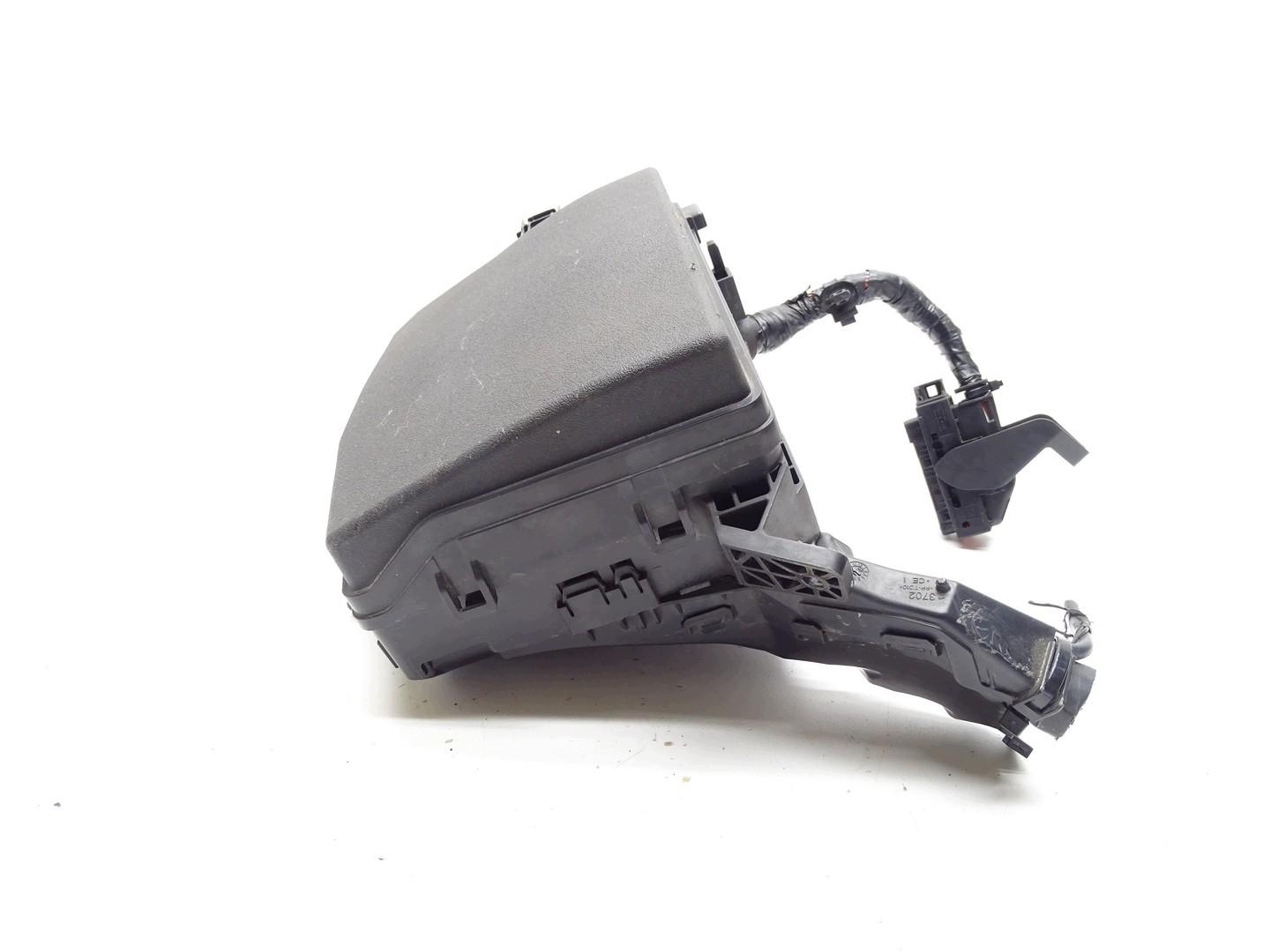 Caja Fusibles Toyota Auris II 82662-02410 image 4