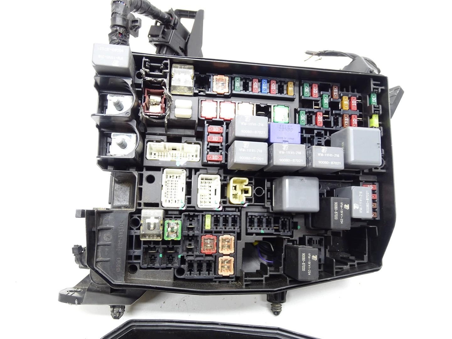 Caja Fusibles Toyota Auris II 82662-02410 image 6