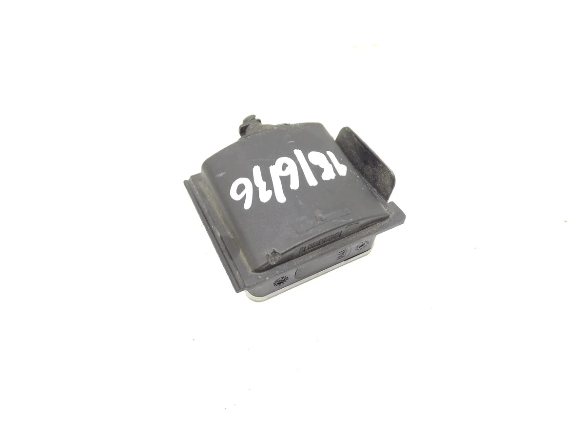 Bloqueo tapa combustible Mercedes W177 A0008204409