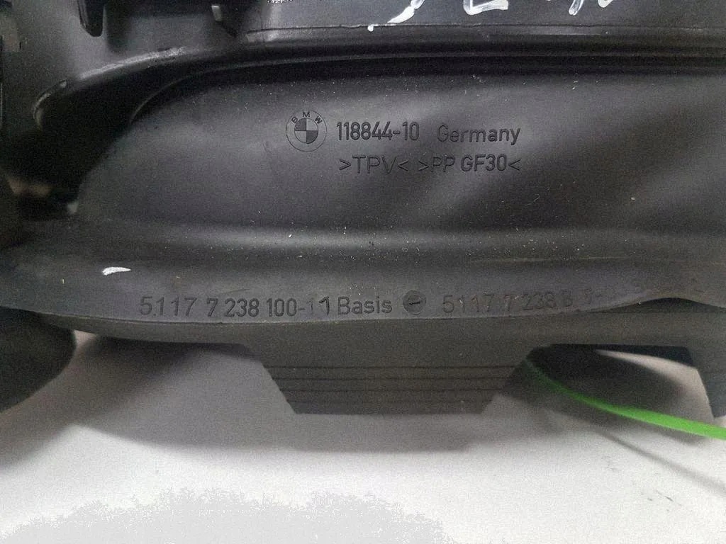 Polttoainesäiliön luukku BMW F31 511772388903 image 9