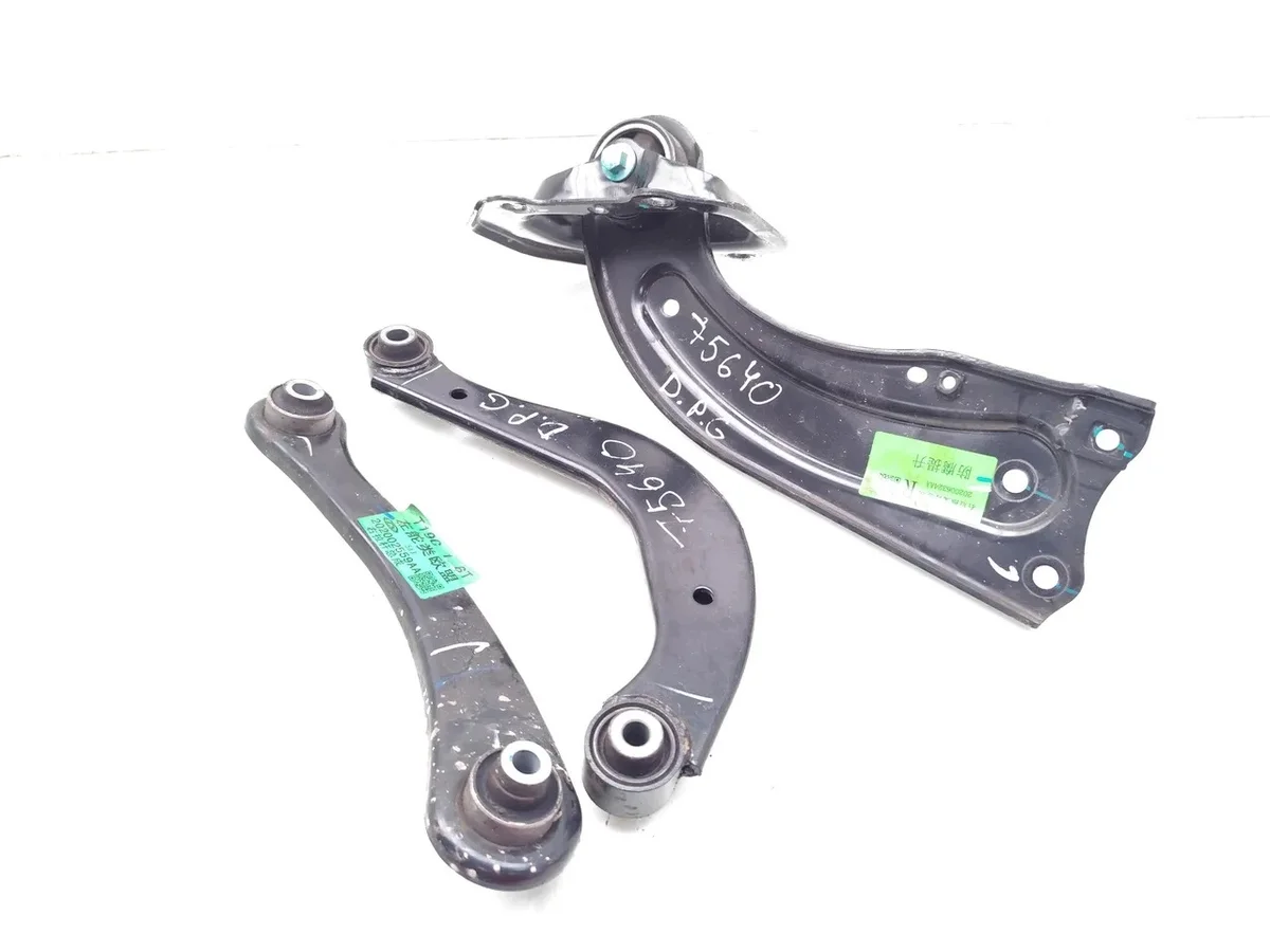 Chery Omoda 5 Braccio Oscillante Posteriore Usato