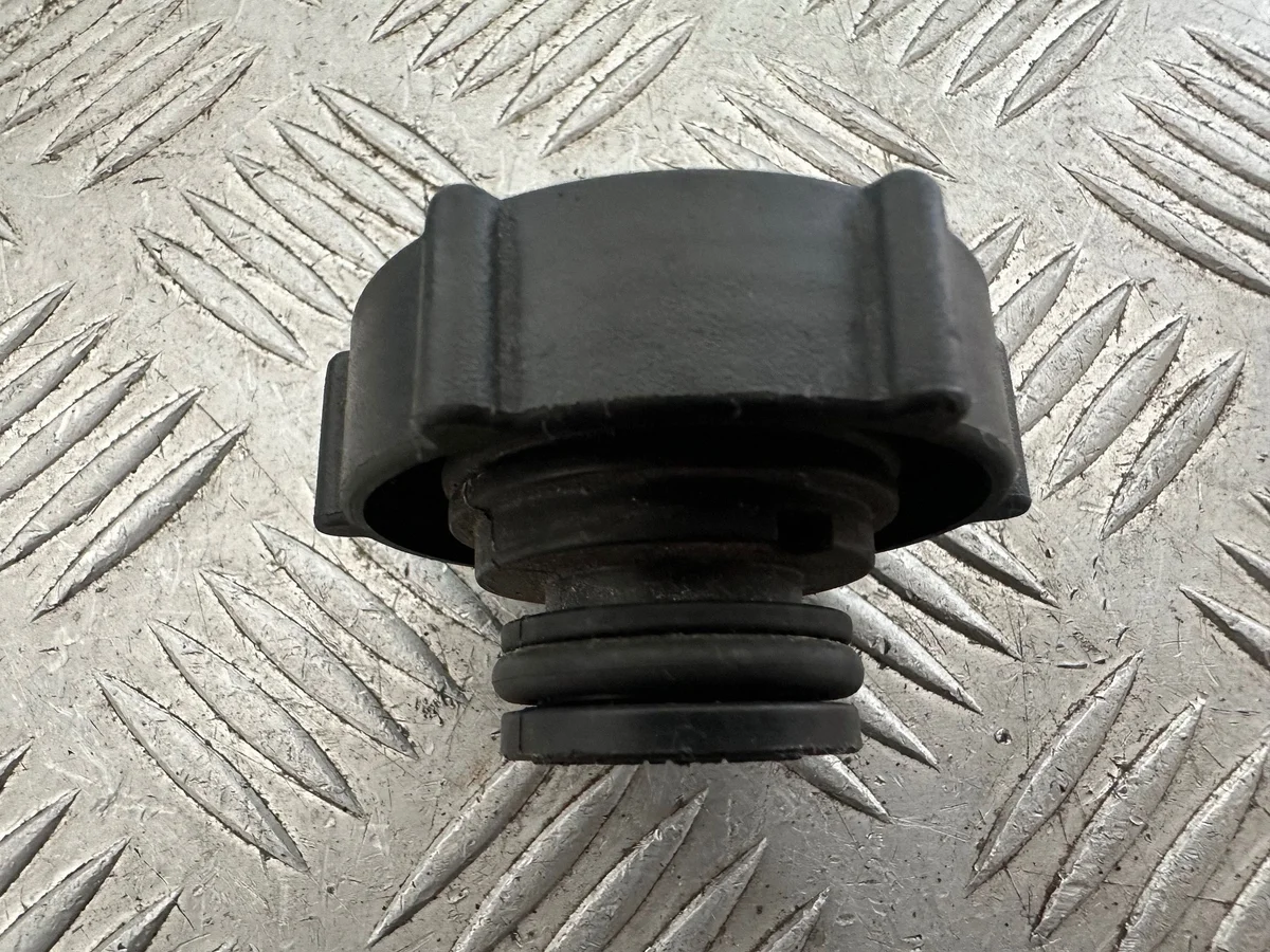 Bouchon réservoir Ford Mondeo MK3 ESI801-MAGAZYN-FORD image 9