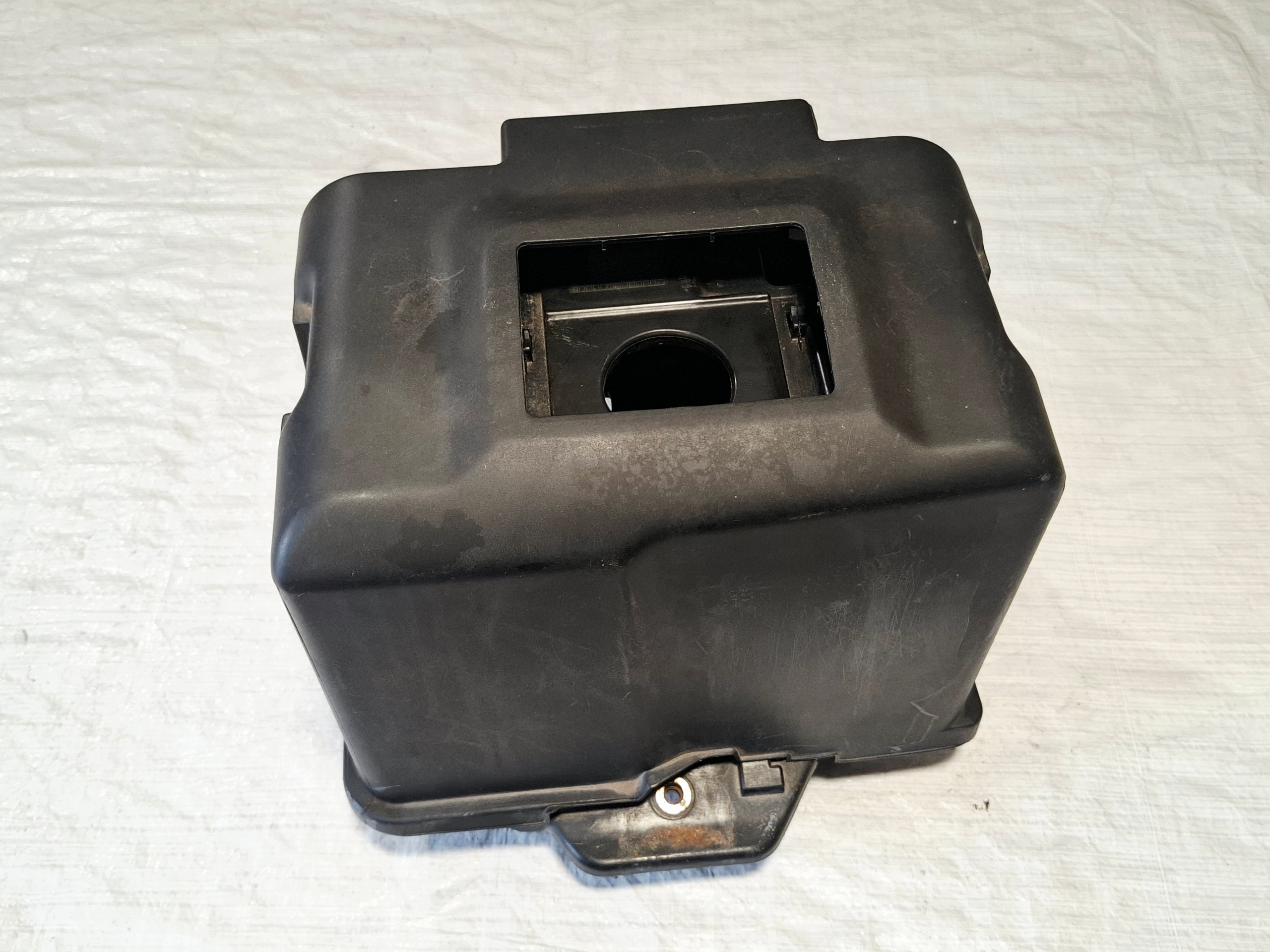 VW GOLF IV AUDI A3 8L Batteriegehäuse 1J0915335A image 2
