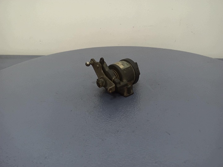 VW LT 28 90-03 2.5 TDI 90KM Gaspedal potentiometer A0115428617