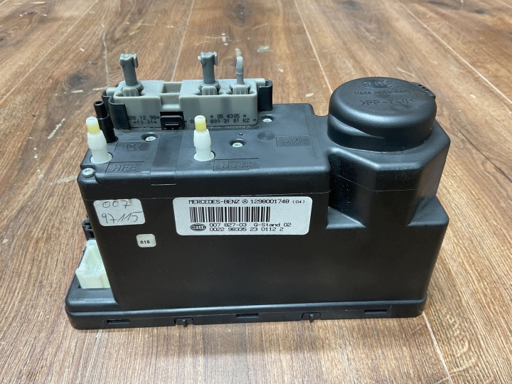 Keskuslukituksen pumppu Mercedes-Benz SL R129 1298001748 A1298001748