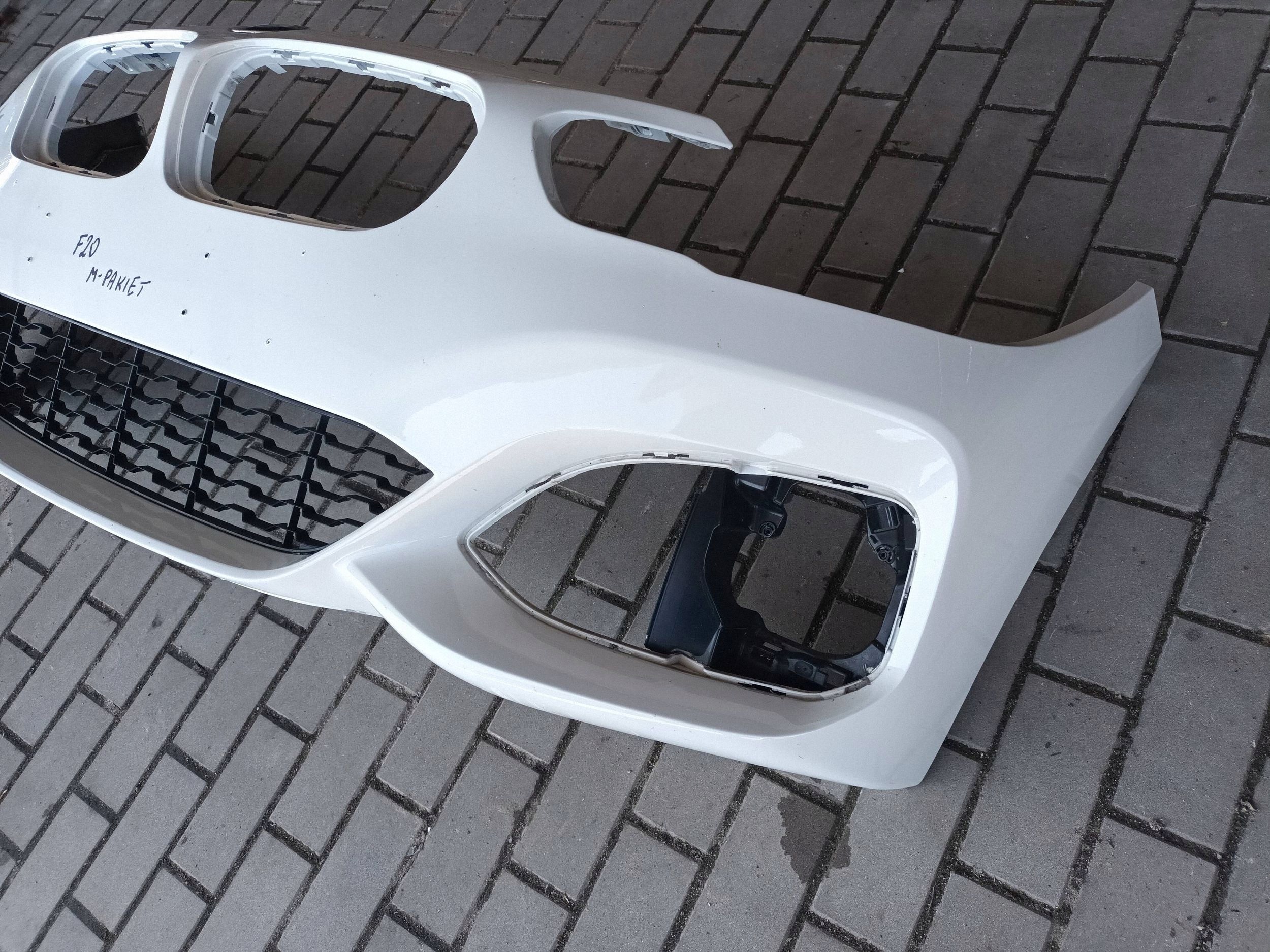 BMW 1 F20 F21 LCI Front Bumper M-PACKAGE no PDC holes or washers
